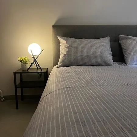 Appartement Agia Sofia Noir *